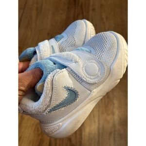 Nike Omni Multi-Court White Light Blue Toddler Sneakers  Size 8C